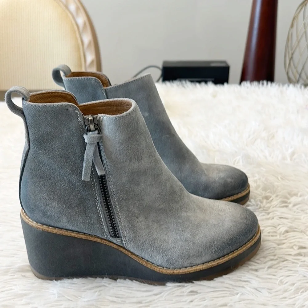 NEW $160 SOFFT x Zappos Emelee Grey platform wedge ankle booties women size 6 - Picture 5 of 8